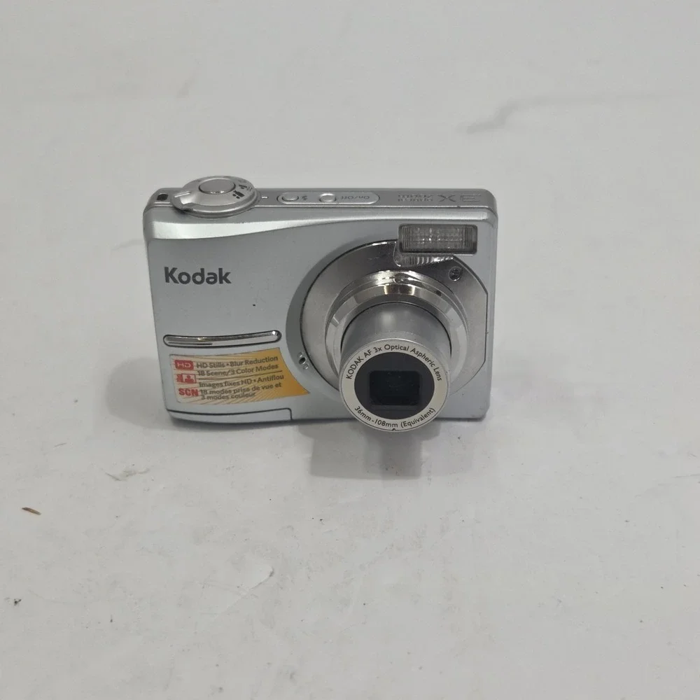 Kodak EasyShare C913 9.2MP Digital Camera Silver 3x Optical Zoom Blur Reduction